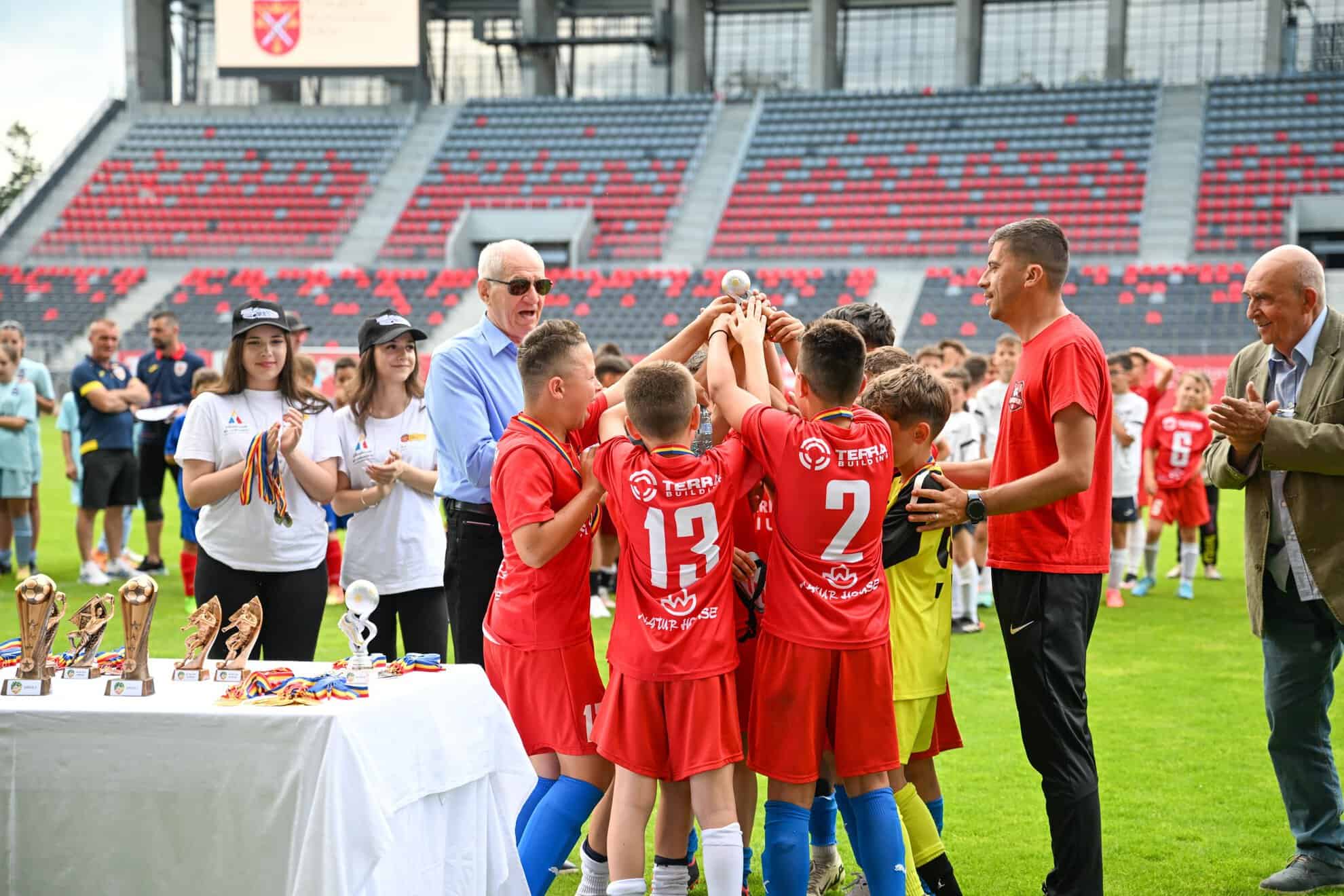 afc interstar și acs alma sibiu, câștigătoare pe ”municipal” la cupa 1 iunie la fotbal (foto)