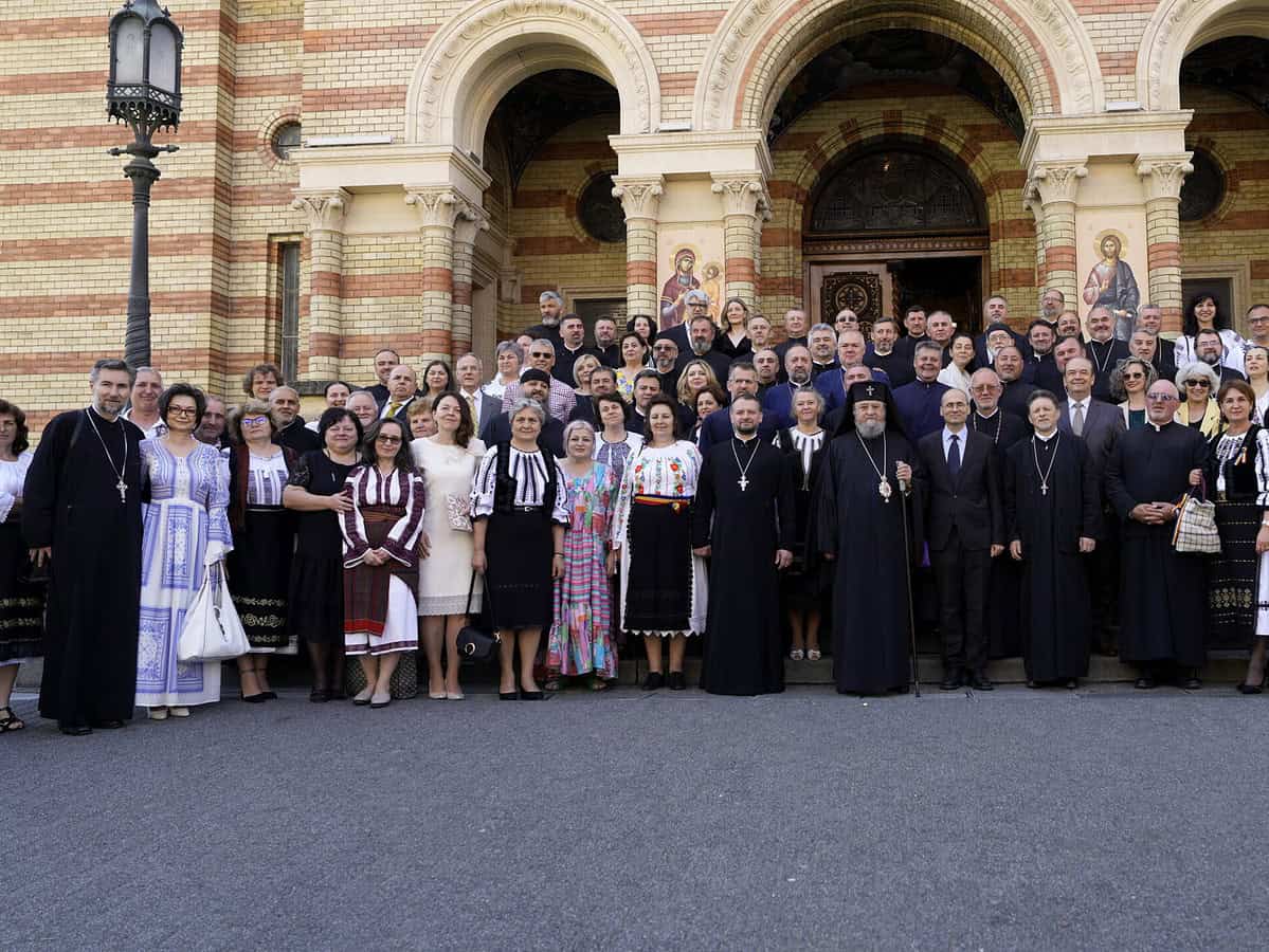 Întânire emoționantă după 30 de ani de la absolvire pentru promoția din 1994 de la Facultatea de Teologie din Sibiu