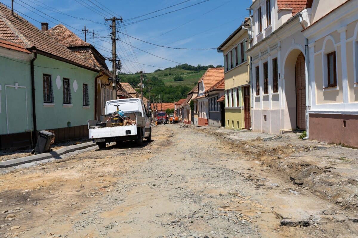 lucrări de reabilitare pe străzile gheorghe doja și petru rareș din municipiul mediaș