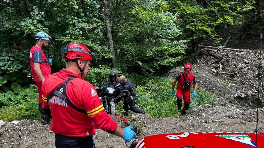 motociclist din sibiu, găsit mort în parcul național ceahlău