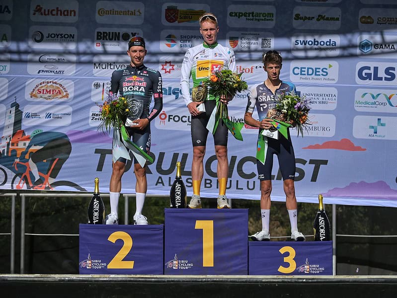 o echipă pro-continentală a câștigat prima etapă a turului ciclist al sibiului