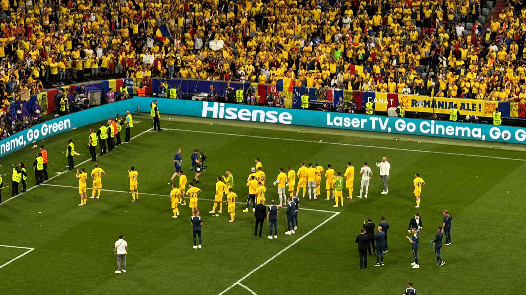 live text sute de sibieni au fost la meciul de la munchen. optimea de finală de la euro, românia - olanda 0-3 final (video, foto)