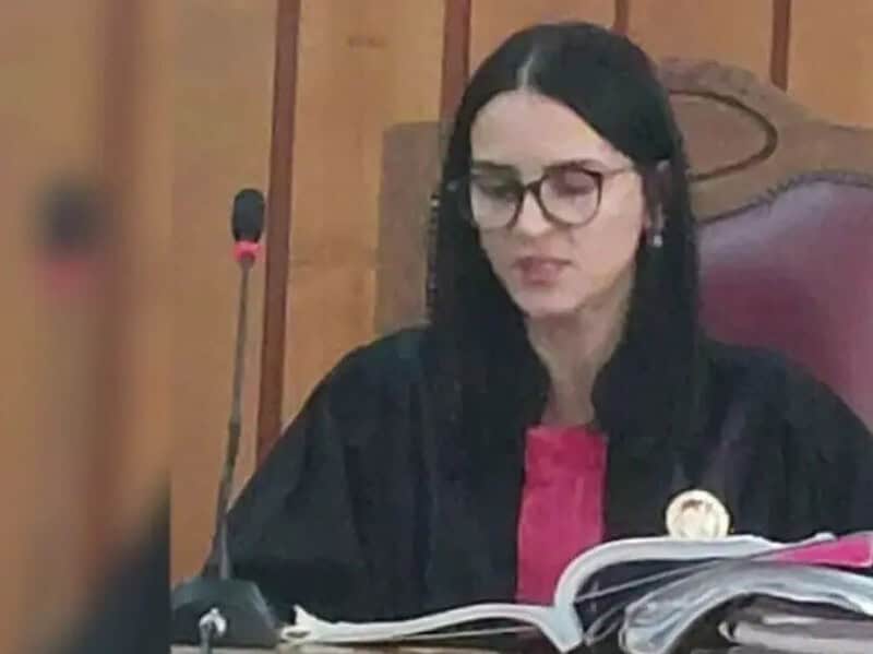 judecătoarea ana maria chirilă, acuzată de legături cu mafia drogurilor, solicită mutarea în arest la domiciliu în sibiu