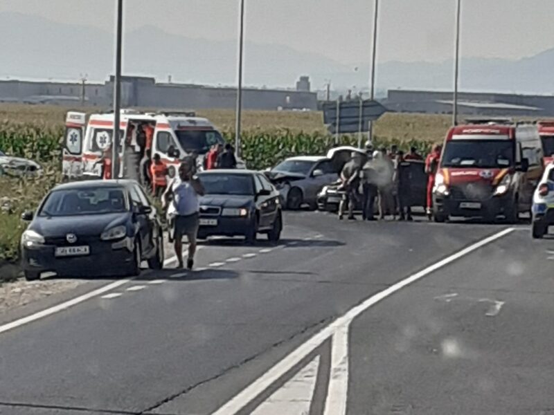 actualizare: accident cu două mașini si 3 răniți pe calea șurii mici după ce un șofer de 69 de ani nu a dat prioritate