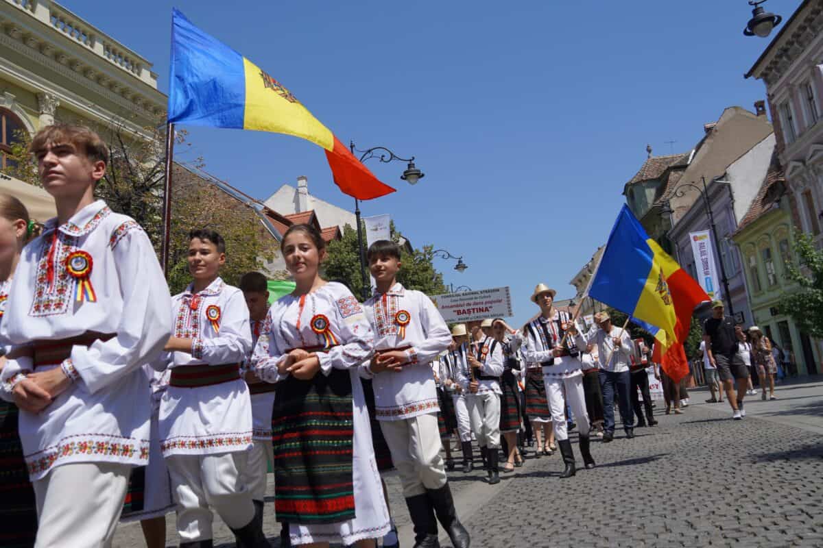 cultura, gastronomia și meșteșugurile creează noi punți între județul sibiu și patru raioane ale republicii moldova