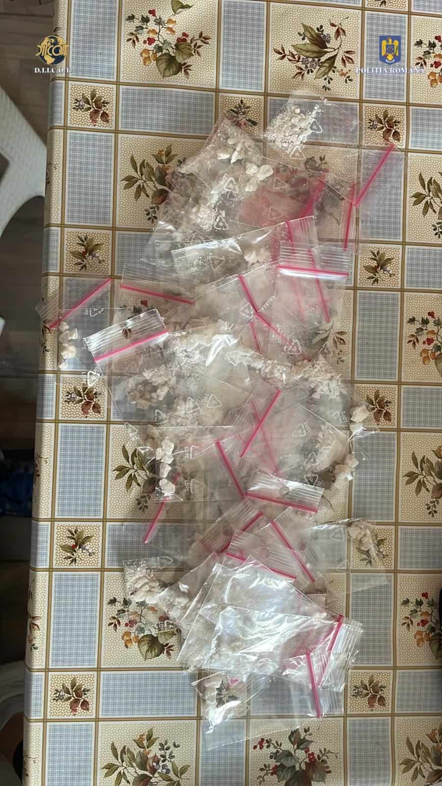 sibiancă traficant de droguri arestată. vindea cristal cu 300 de lei doza (foto)