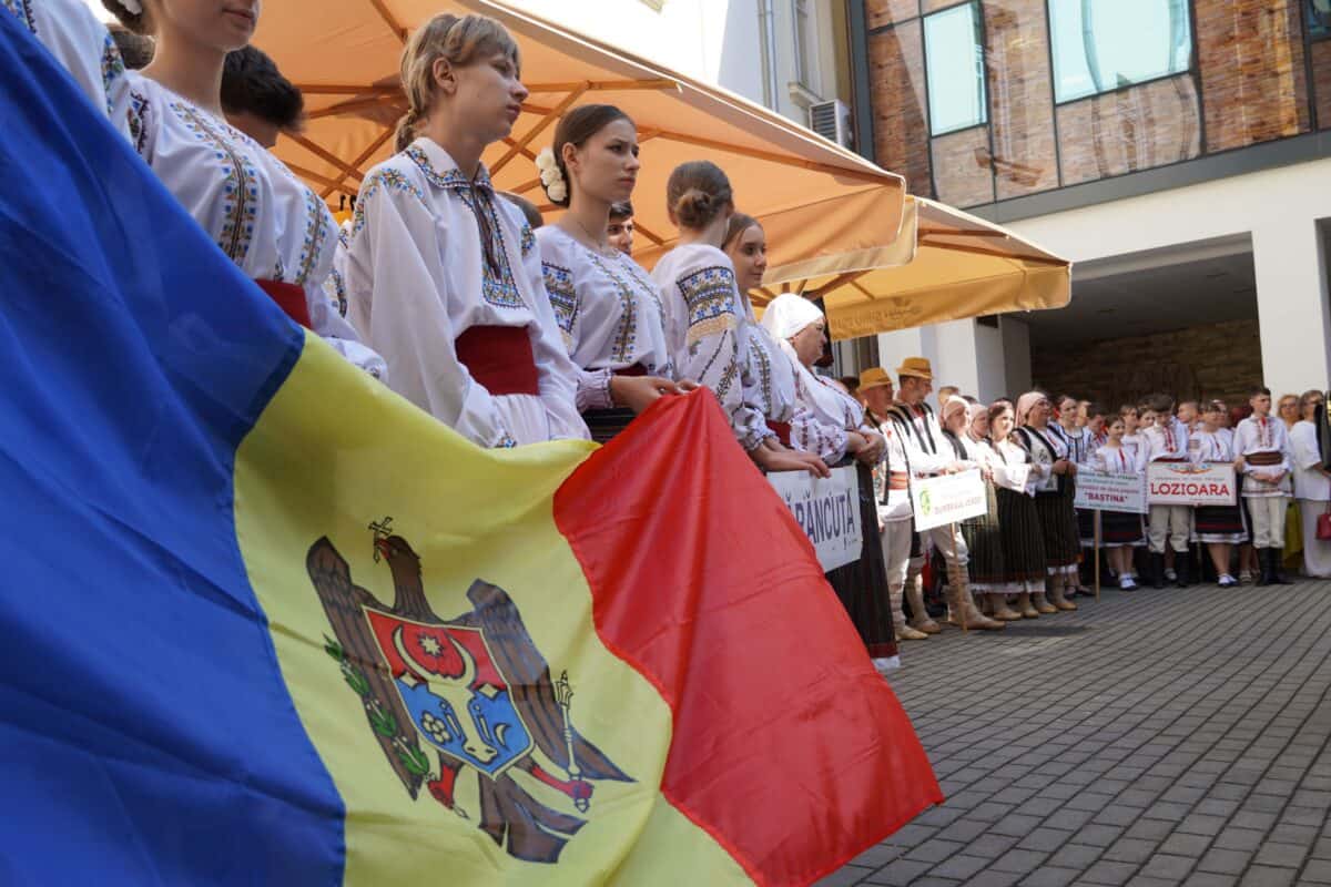 Sibiu găzduiește Festivalul 'Sfântă ni-i vatra!' dedicat culturii și meșteșugurilor din Republica Moldova