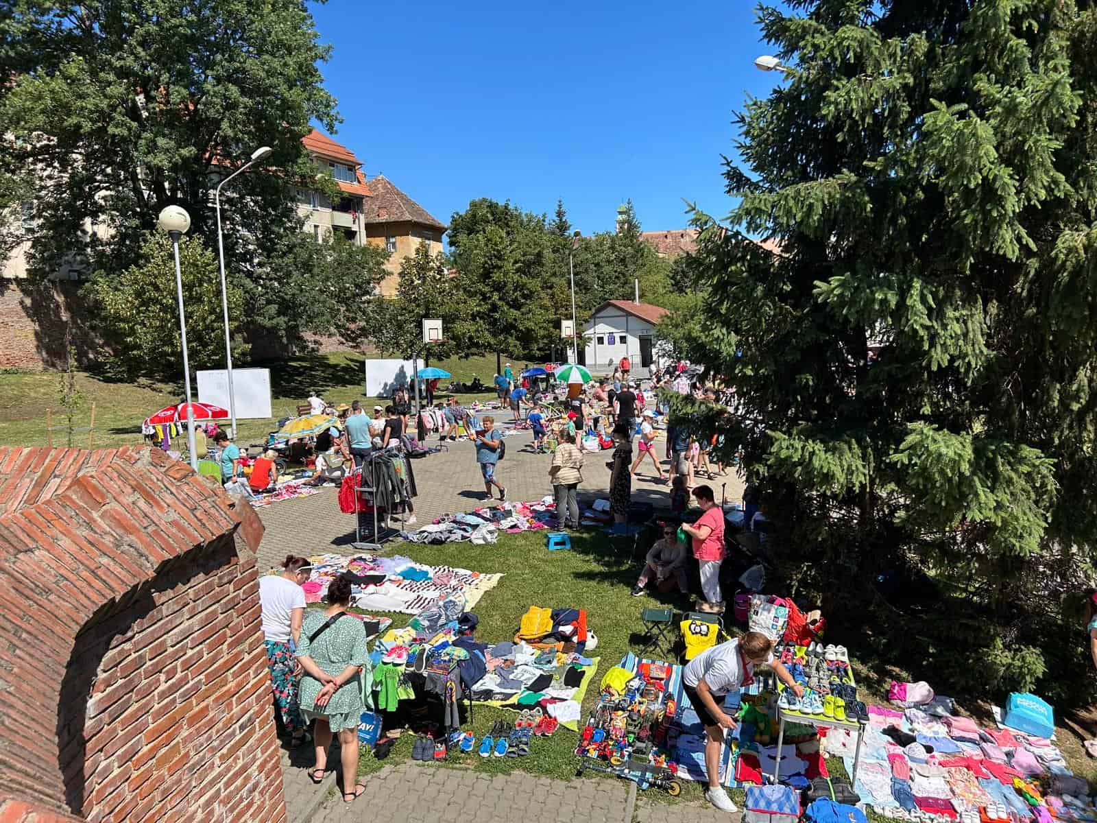 Târg de vechituri ca în Germania în Parcul Tineretului din Sibiu (foto)