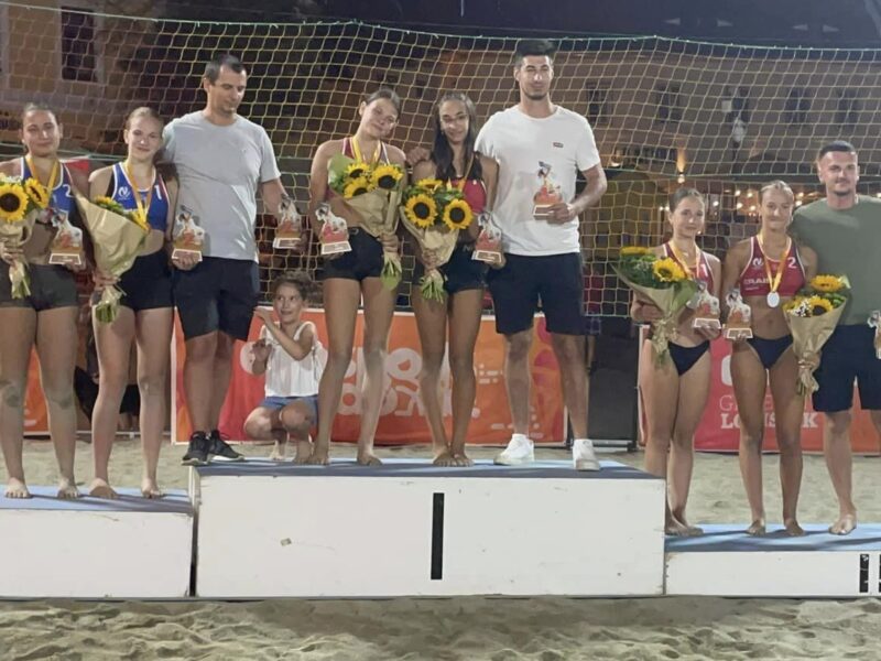 două echipe de la champions sibiu merg la turneul final al campionatului național de volei pe plajă