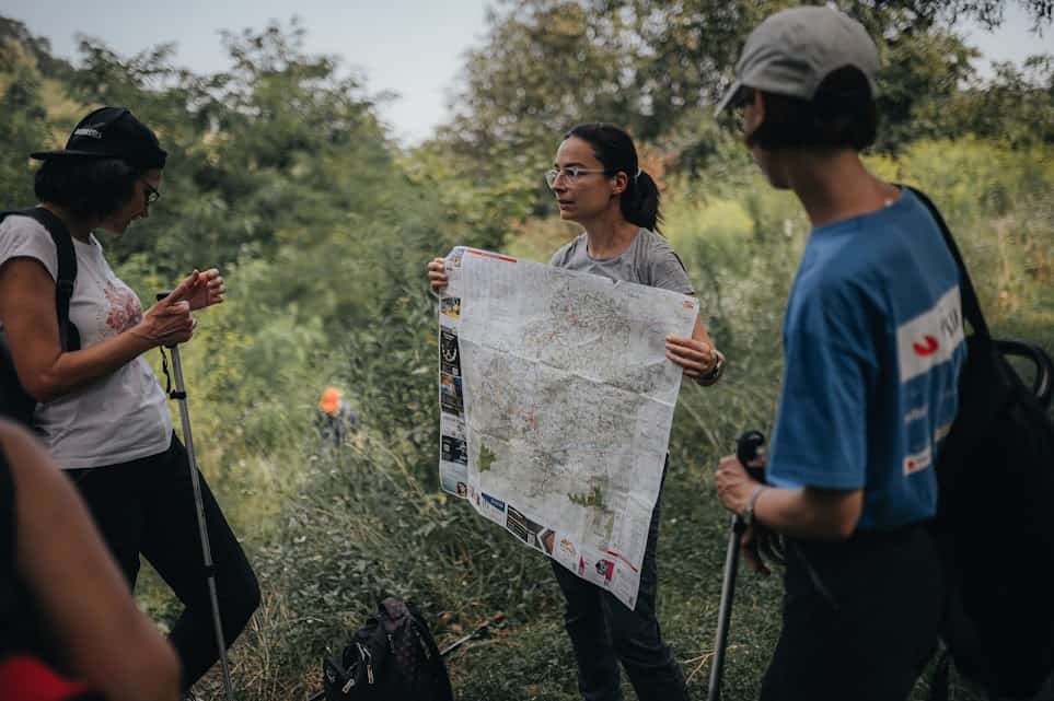 o bucureșteancă a dat capitala pe liniștea colinelor din zona mediașului. ioana s-a făcut ghid de drumeții: ”mi s-a îndeplinit visul”