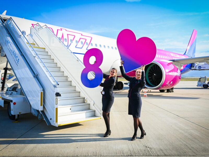 wizz air sărbătorește 8 ani la sibiu, cu aproape 3 milioane de pasageri transportați