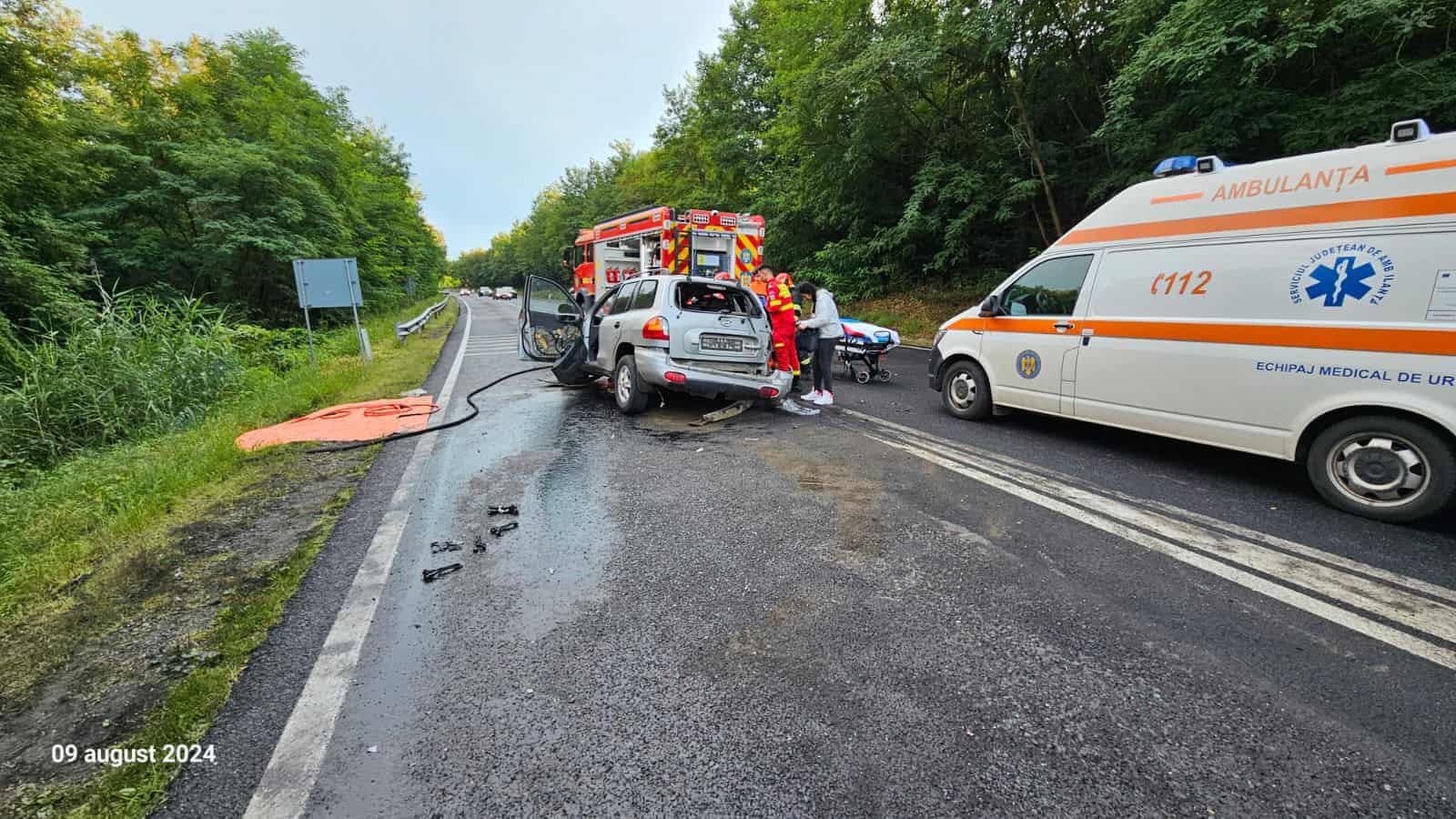 accident grav pe dn1, la scoreiu. femeie intubată și alte trei victime, transportate la spital (update)