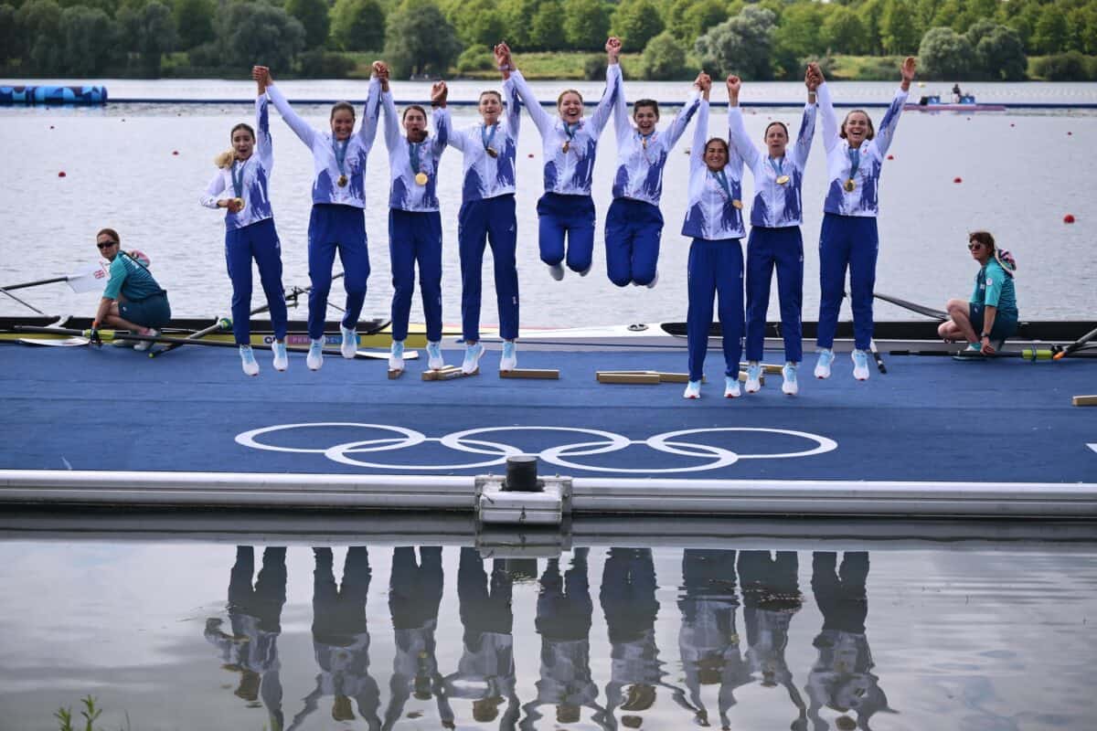 jocurile olimpice: românia a luat medalia de aur la opt rame plus cârmaci feminin!