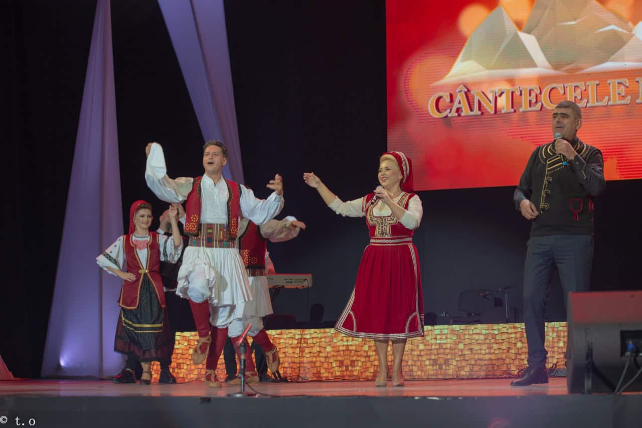 miercuri debutează cea de-a 49-a ediție a festivalului internațional de folclor „cântecele munților”, de la sibiu. programul.