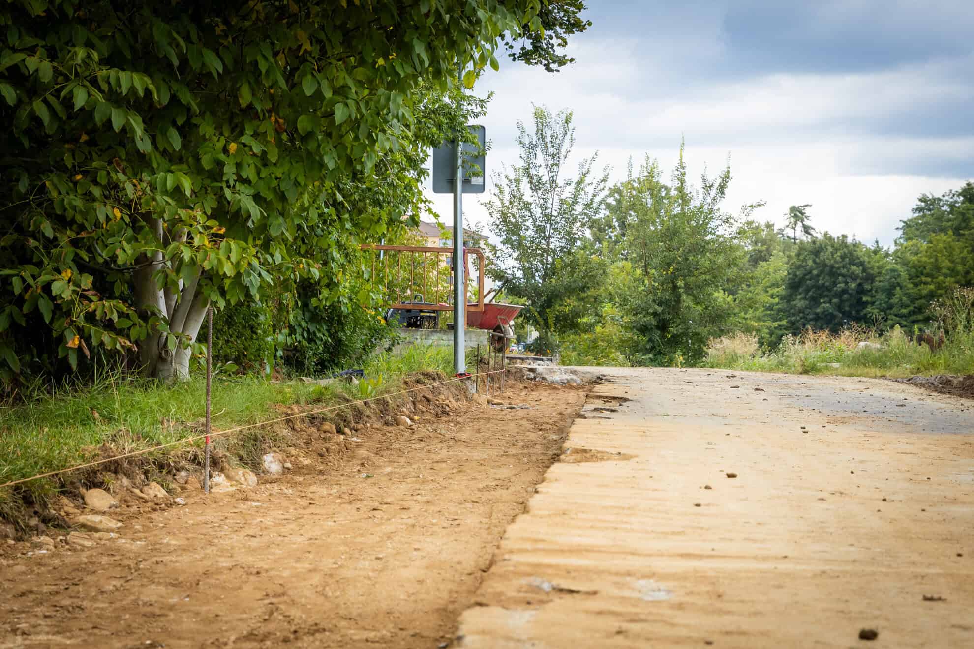 au început lucrările de amenajare a încă 2 kilometri de piste pentru biciclete în sibiu (foto)