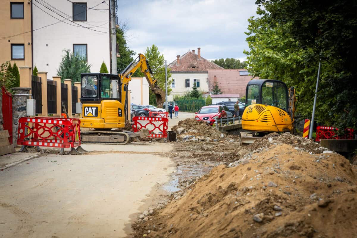 au început lucrările de amenajare a încă 2 kilometri de piste pentru biciclete în sibiu (foto)