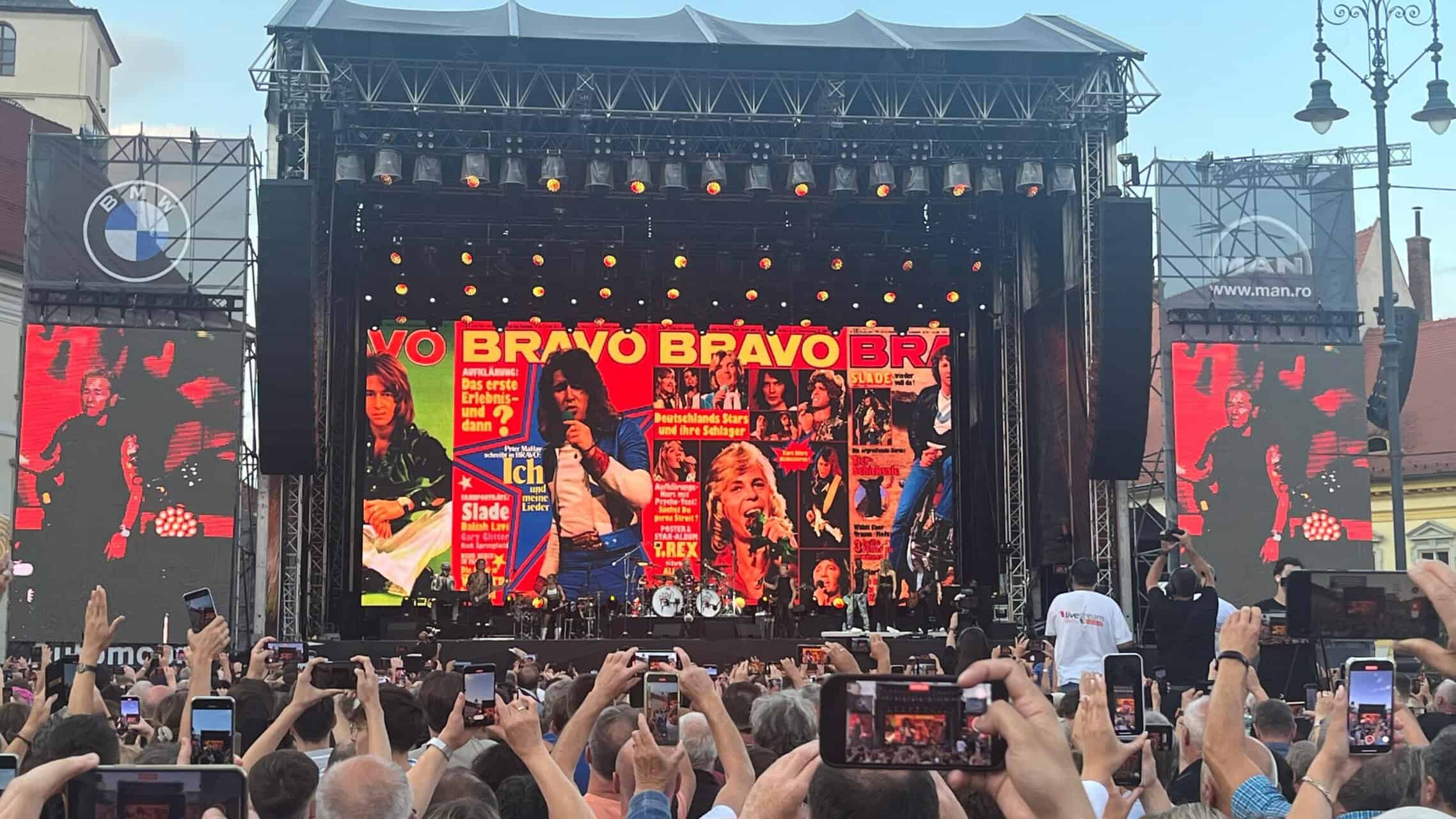 atmosferă electrizantă la concertul lui peter maffay de la sibiu. peste 20.000 de sași și iubitori de muzică rock au invadat piața mare (foto video)