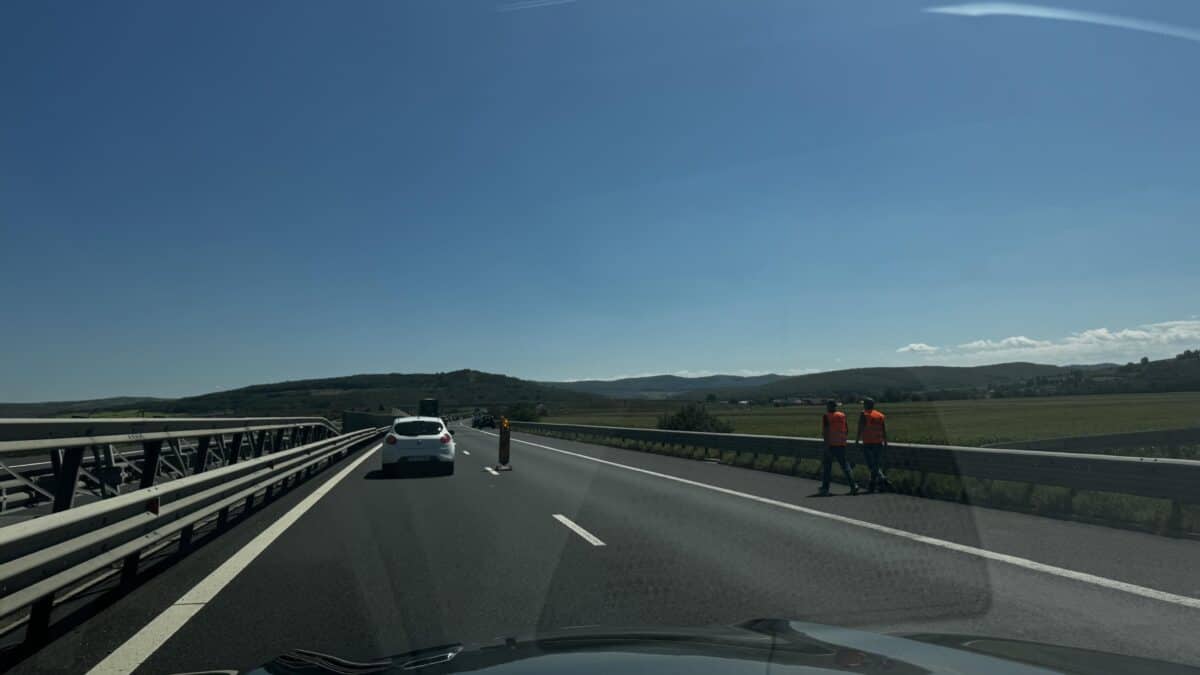 Trafic îngreunat în două zone de pe autostrada Sibiu - Sebeș