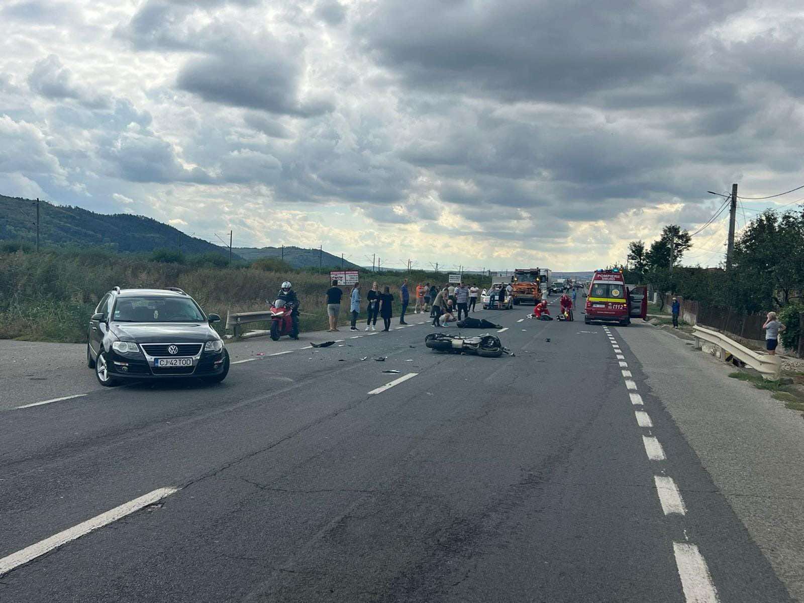 Motociclist din Sibiu, rănit într-un accident la Cluj (foto)