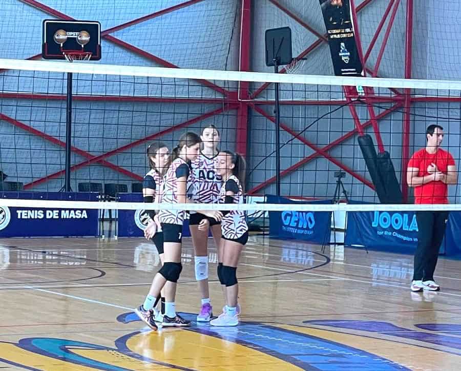 Champions Sibiu a câștigat turneul de minivolei de la Cluj-Napoca (video)