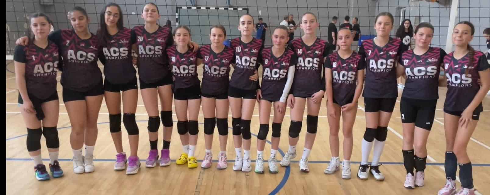 două echipe sibiene participă la un puternic turneu de minivolei la cluj-napoca