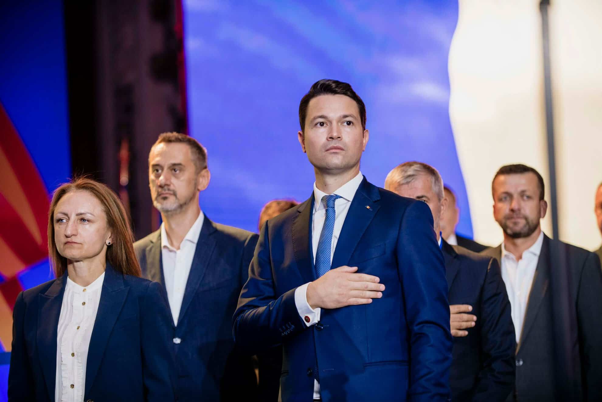 Nicolae Ciucă, desemnat candidatul PNL la prezidențiale: Voi fi în slujba țării, în slujba românilor (C.P)