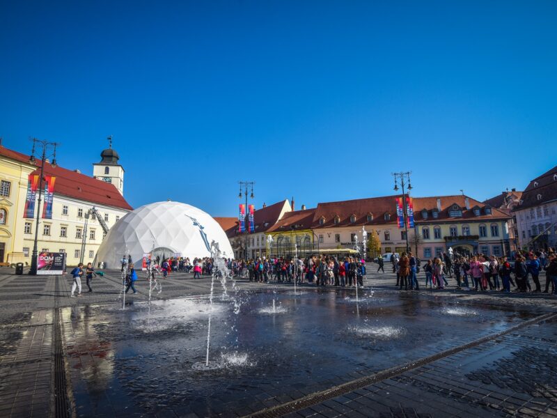 oportunități pentru tinerii cineaști din românia și din europa în cadrul programelor de mentorat astra film festival 2024