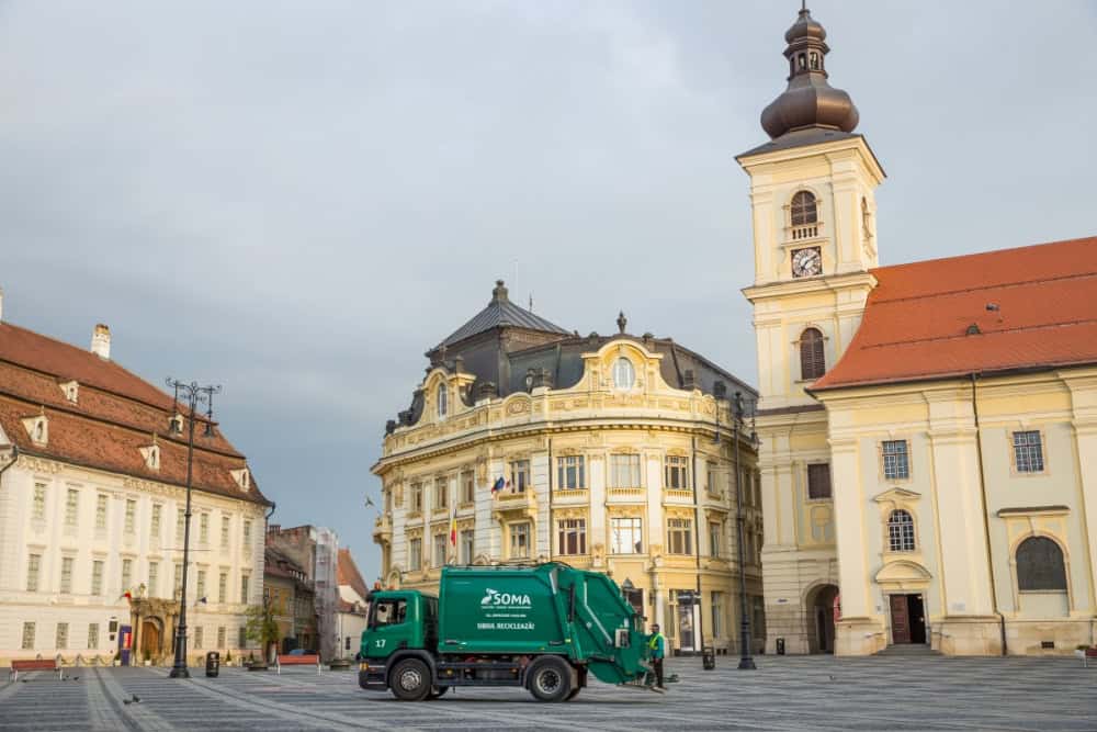 Cresc tarifele pentru salubrizare și deszăpezire la Sibiu. Proiectul va fi supus aprobării în Consiliul Local