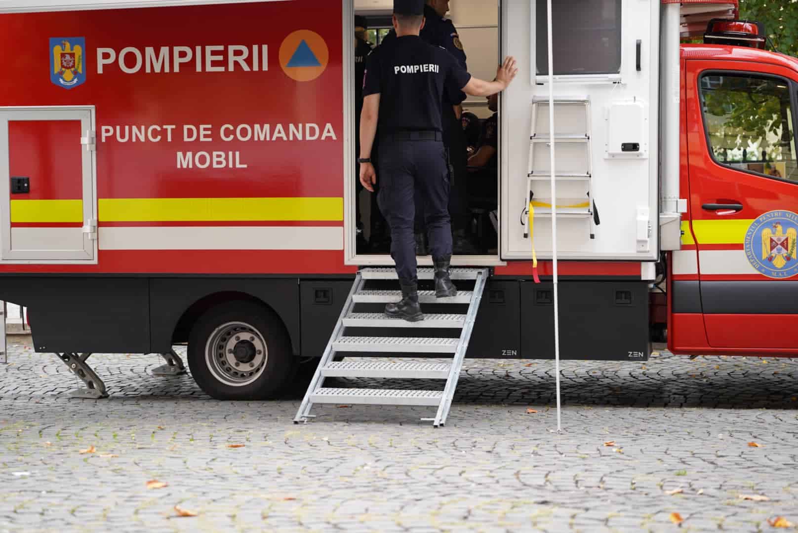 Exercițiu de amploare al pompierilor la Muzeul Brukenthal din Sibiu (update foto)