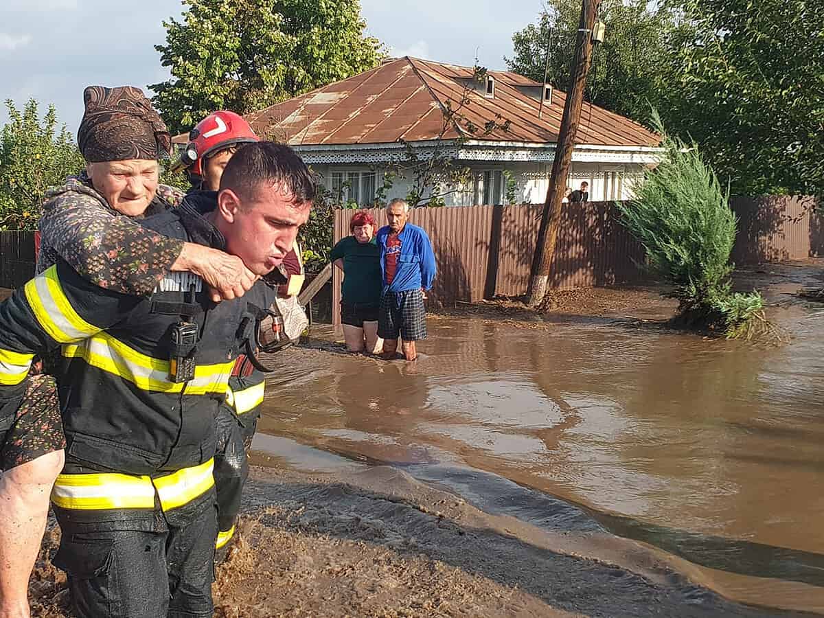 o asociație din sibiu strânge fonduri pentru persoanele afectate de inundațiile din galați