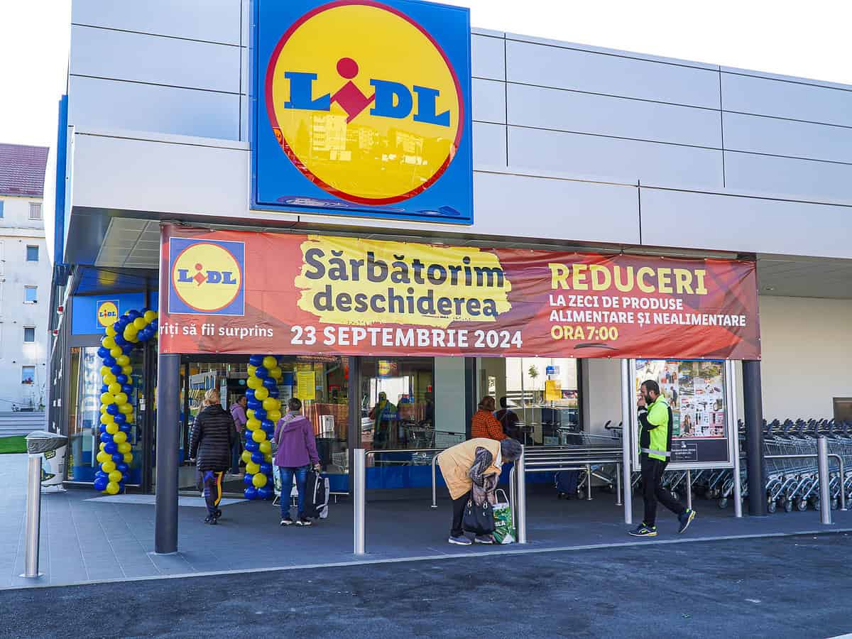 Sibienii au luat cu asalt cel mai nou magazin Lidl din Sibiu. „Suntem pregătiți” (foto, video)