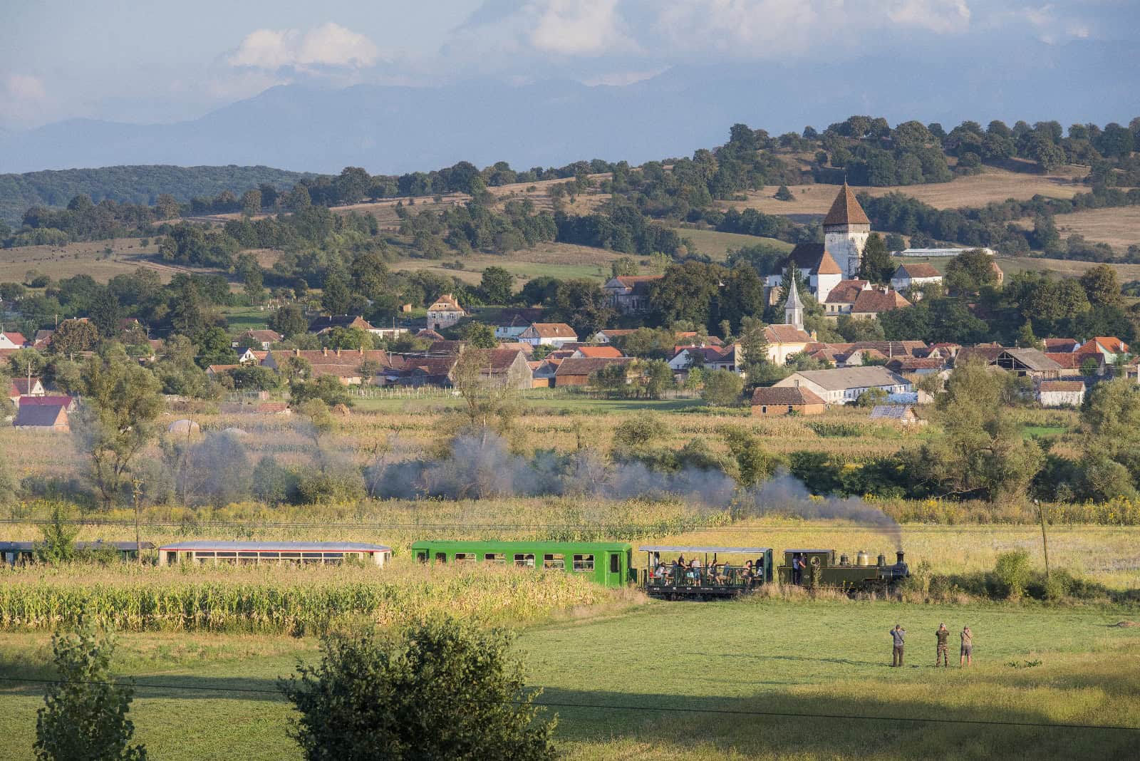 Avalanșă de evenimente în primul weekend din septembrie. Celebrul DJ Raul Vidal vine la Backyard și începe Festivalul de Artă Contemporană