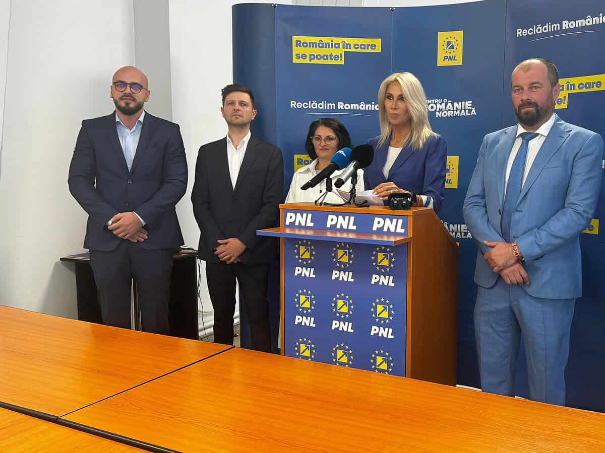 PNL Sibiu a prezentat candidații pentru Parlament. Ciprian Ștefan ocupă poziția 2 pentru Senat (video)