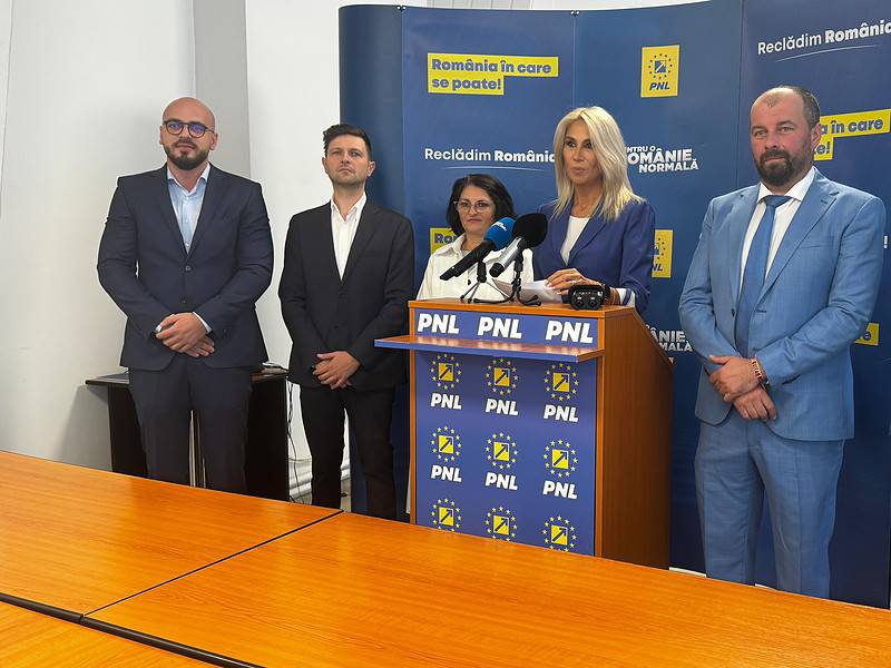 PNL Sibiu a prezentat candidații pentru Parlament. Ciprian Ștefan ocupă poziția 2 pentru Senat (video)