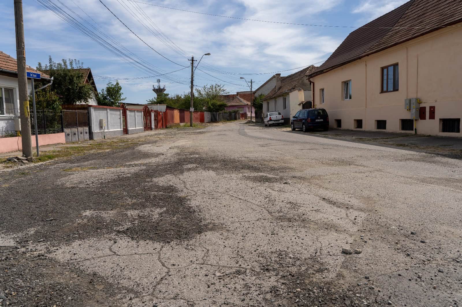 Încep lucrările de reabilitate pe strada Târnavei din muncipiul Mediaș (foto, video)