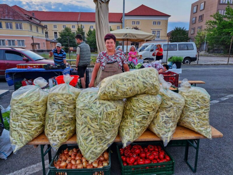 povestea doamnei lucia din piața volantă de la sala transilvania. și-a dedicat viața muncilor agricole