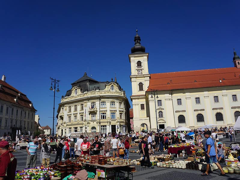 „Târgul Olarilor” din Sibiu a strâns zeci de mii de vizitatori și a premiat cei mai buni meșteșugari