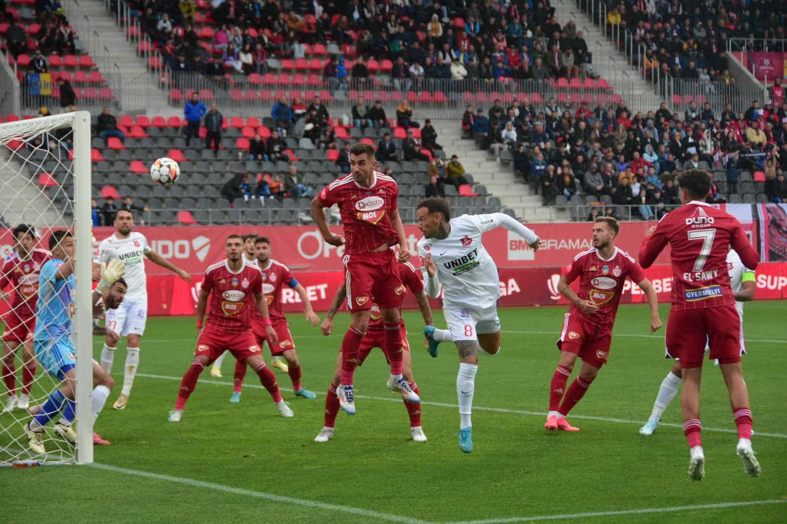 FC Hermannstadt umilită pe “Municipal”. Sibiu a pierdut la scor cu Sepsi (video foto)