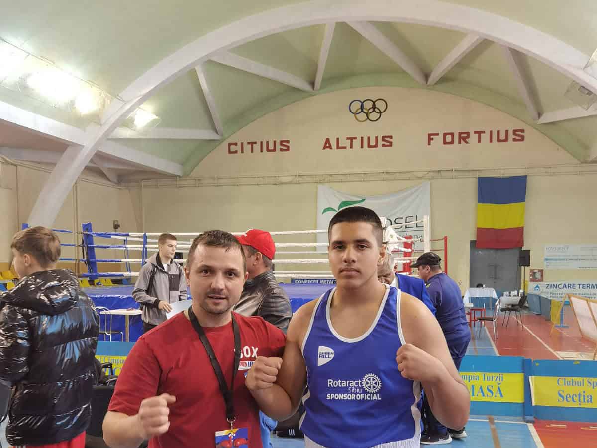 un boxer de la acs pugilistic sibian a devenit campion național de cadeți (video foto)