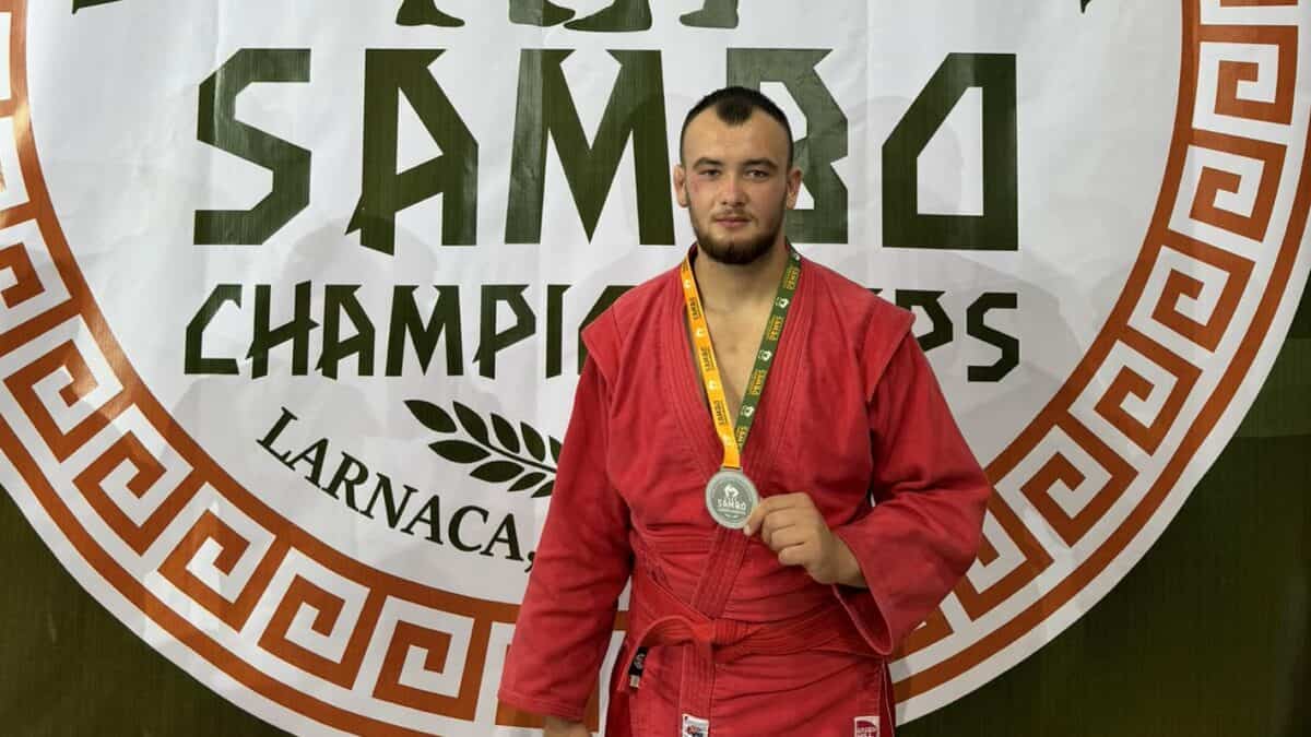 un sibian a devenit vicecampion mondial de sambo la tineret