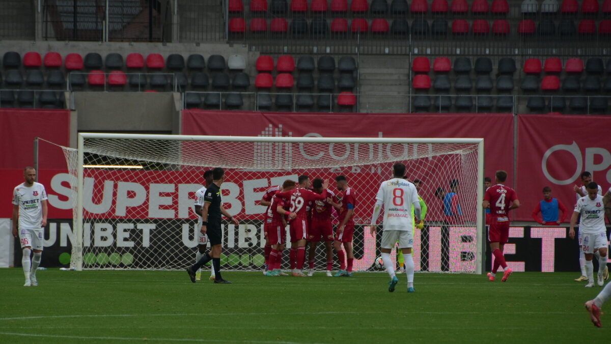 FC Hermannstadt umilită pe “Municipal”. Sibiu a pierdut la scor cu Sepsi (video foto)