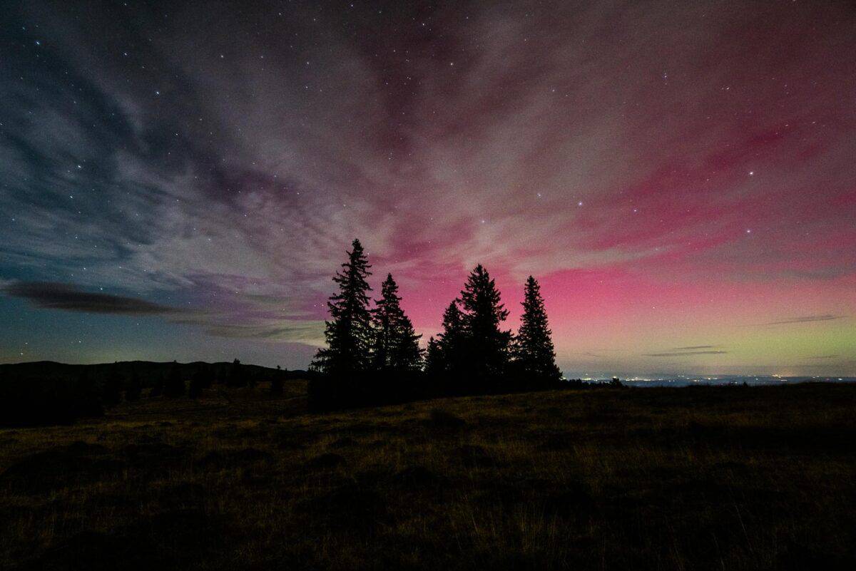 imagini superbe cu aurora boreală la sibiu. spectacol unic pe cerul orașului (foto)