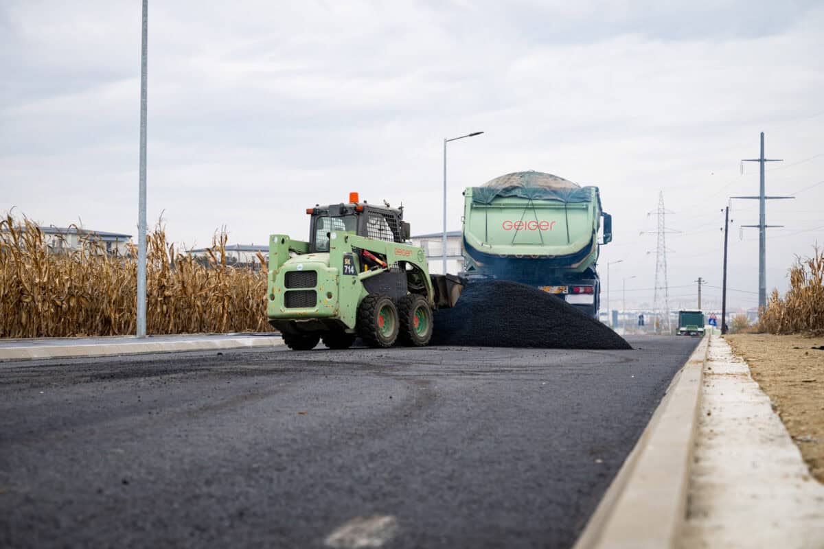 lucrările de modernizare la strada varșovia sunt aproape gata (foto)