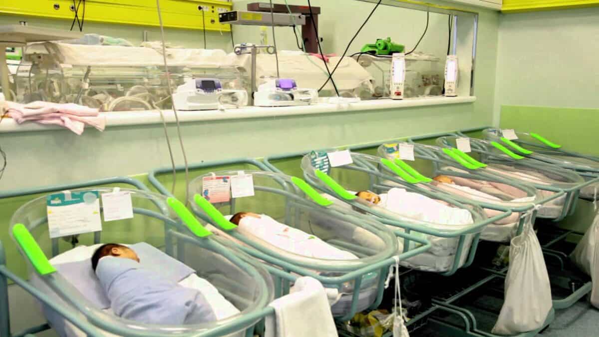 parteneriat între spitalul județean sibiu și umf cluj napoca. screening neonatal pentru toți bebelușii