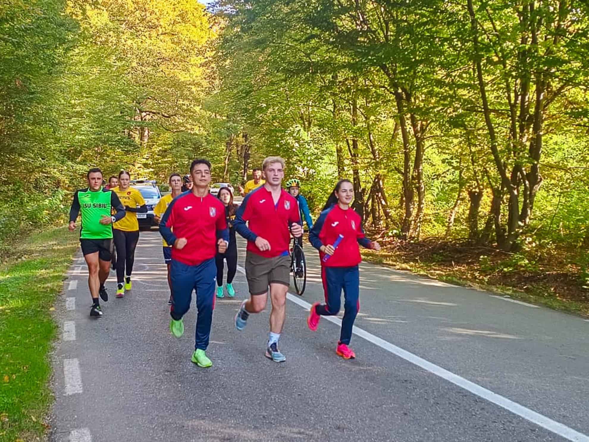 Studenți de la AFT Sibiu pe traseul albastru al Ștafetei Veteranilor (foto)