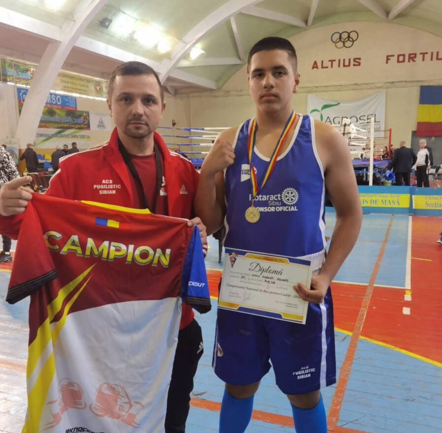 un boxer de la acs pugilistic sibian a devenit campion național de cadeți (video foto)