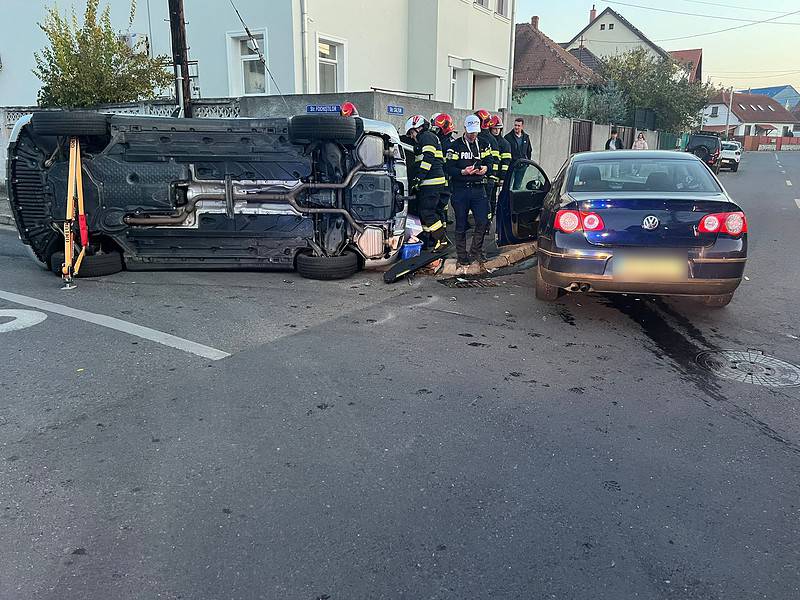 accident cu 5 răniți în zona trei stejari. vinovată, o șoferiță de 75 de ani (foto)