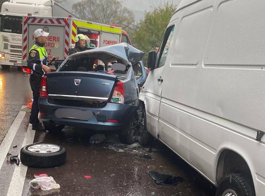 Accident grav pe Valea Oltului. O tânără a murit iar alte 5 persoane sunt rănite