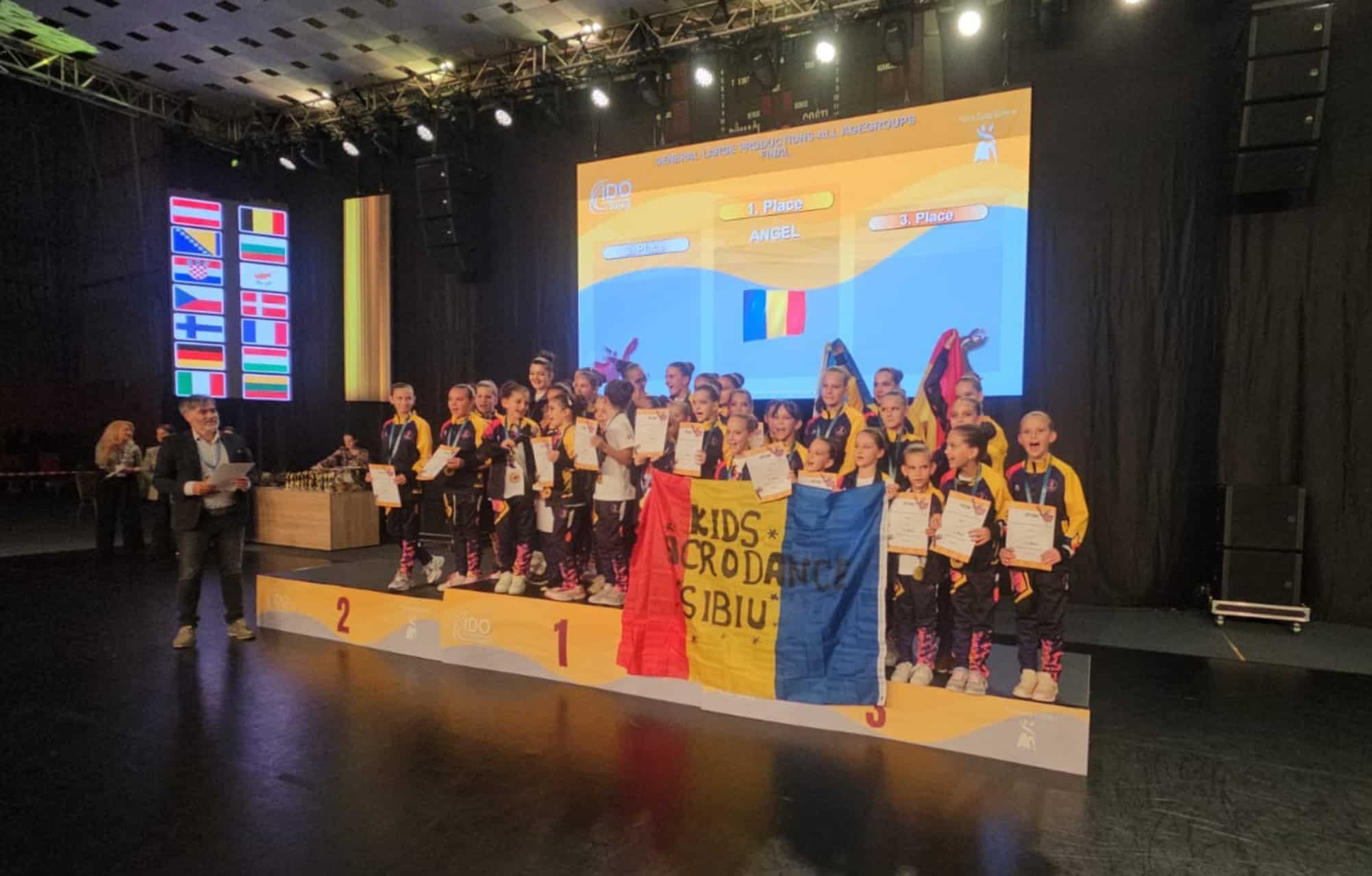 Fetițe din Sibiu, campioane europene la o competiție de dans contemporan (foto)