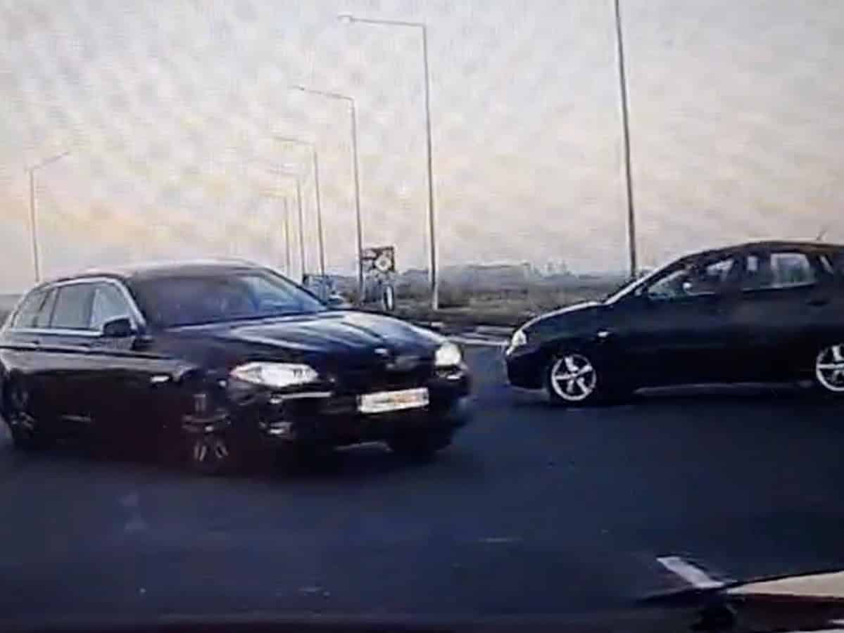 manevra periculoasă a unui șofer în intersecția morții din sibiu. accident evitat la mustață (video)